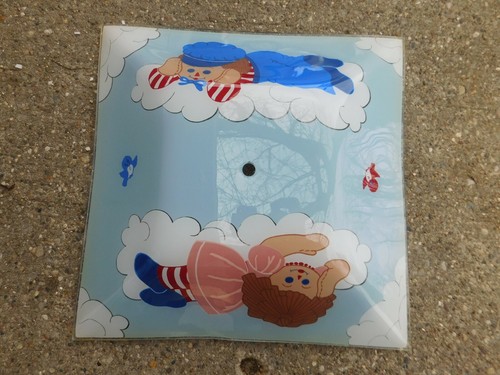ADORABLE VINTAGE RAGGEDY ANN & ANDY ON CLOUDS W/BIRDS GLASS CEILING LIGHT SHADE