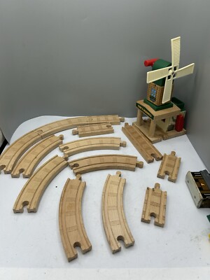 Thomas Wooden Railway Toby's Windmill & Toby Barrel Car Flour Barrel Track