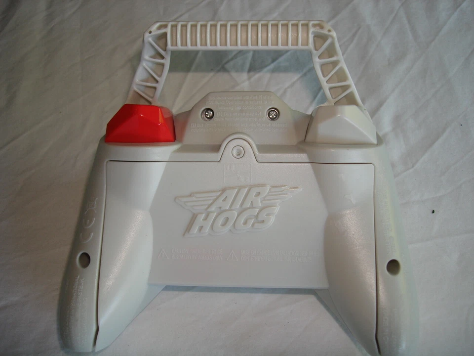 Air Hogs, Star Trek U.S.S Enterprise NCC-1701-A, 2.4 GHZ Remote Control ONLY - Image 3 of 4