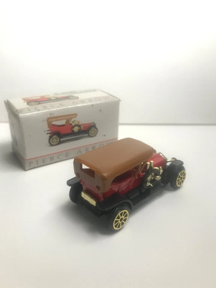 "Pierce Arrow" Номер 302 - Литой автомобиль Reader's Digest коллекционный автомобиль 1:64 - Изображение 3 из 4