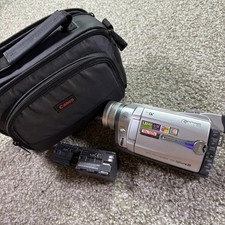 Canon Optura 20 MiniDV Camcorder 3.5-inch LCD 16x Zoom - 2 Batteries Untested