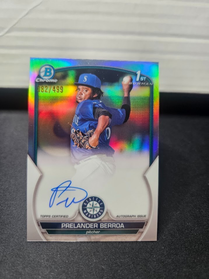2023 Bowman Prelander Berroa Chrome Auto Refractor 1st Prospect #/499 Mariners