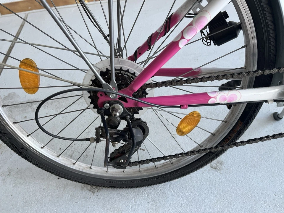 24 Zoll Cityfahrrad Delta 18-Gang Shimano Kettenschaltung STVO Pink-Weiss - Bild 4 von 4