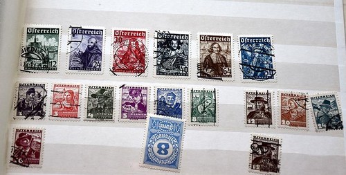ÖSTERREICH UND KuK Nette Sammlung mit besseren Ausgaben gestempelt oder Falz