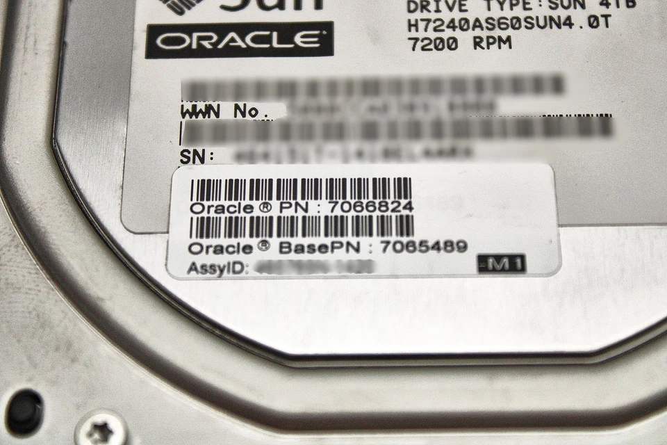 Sun Microsystems 7066824 4TB SAS with Coral Bracket 3.5 Inch - Image 2 of 4