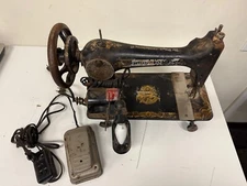 ANTIQUE 1901 SINGER TREADLE SEWING MACHINE HEAD SPHINX MODEL 27 - L915154