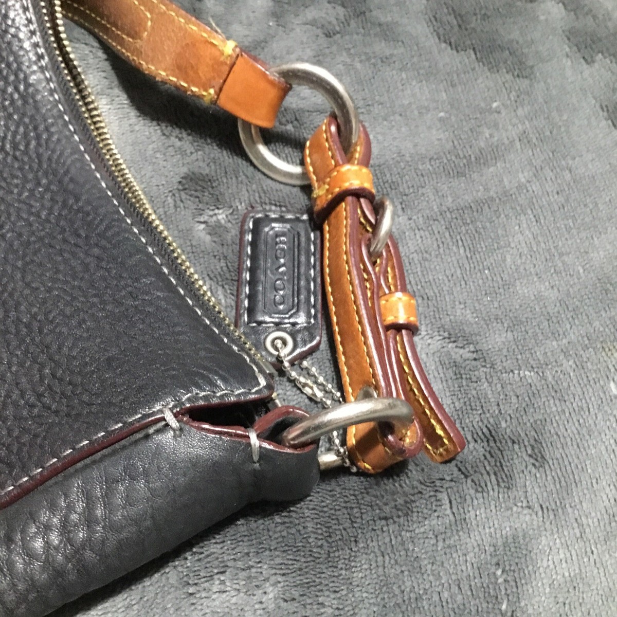 Coach 8E98 Chelsea Black Pebbled Leather Zipper Hobo