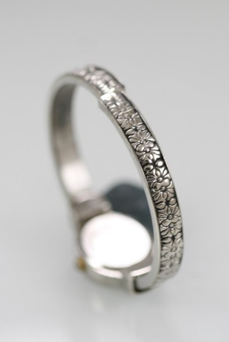 VIVANI Damen Uhr Silber Gold Edelstahl Wr Anschnallen Weiß Batterie Quarz - Bild 2 von 6