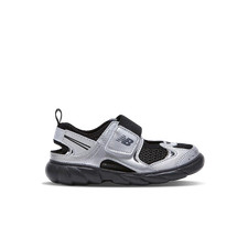 (Kids) New Balance Freedle 920 Sandal Gray