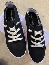 NEW Madden Girl Marisa Women's Black Slip On Canvas Sneakers Shoes Sz 9