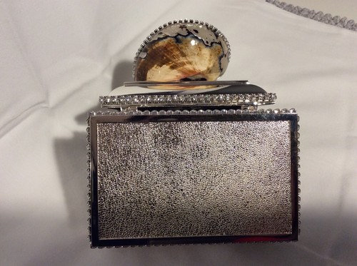 SWAROVSKI Black Pica Shell Box by Isabella Adams © Swarovski Crystals - 第 5/5 張圖片