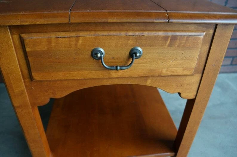 End Table ~ Chairside Table ~ Country Crossings End Table by Ethan Allen - Image 2 of 4