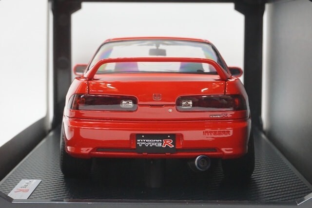 1:18 ignition model IG3056 Honda Integra (DC2) Type Red 1:18 ignition model IG3056 Honda Integra (DC2) Type Red