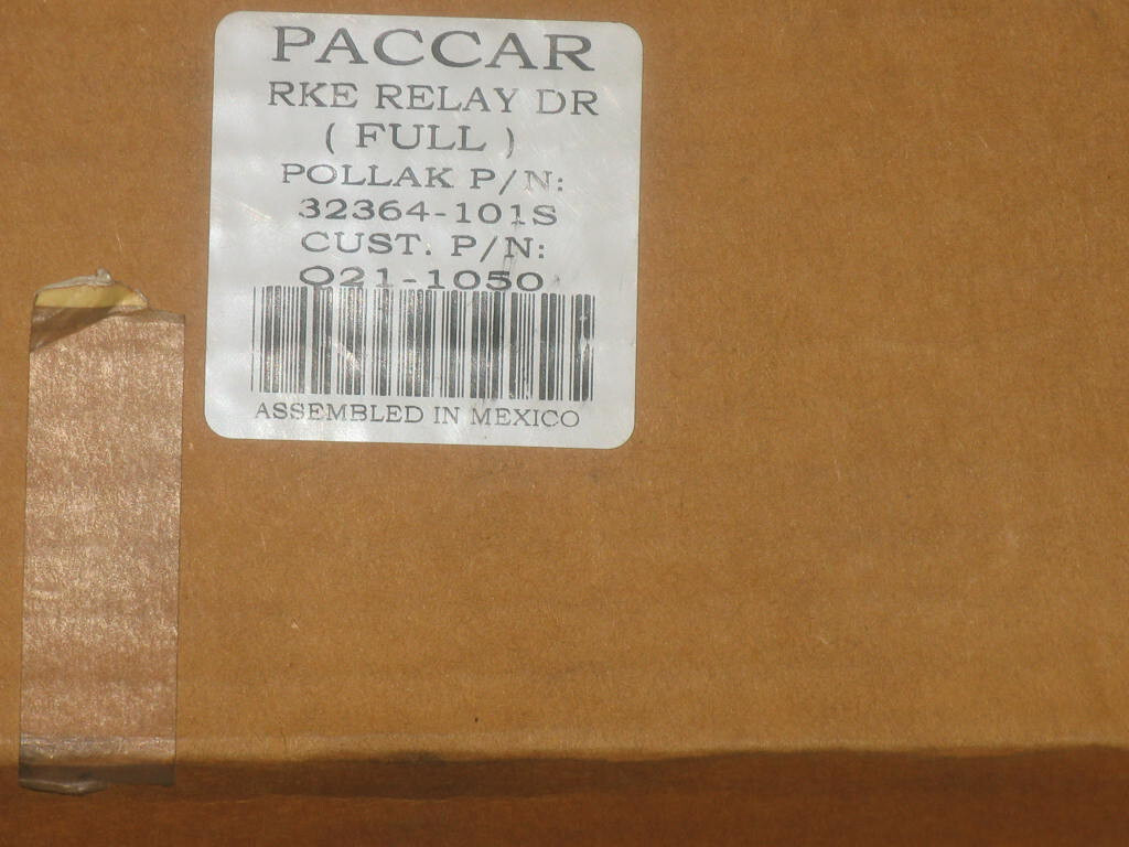 Kenworth T680 Driver Side Door Control Relay Module PACCAR P/N Q21