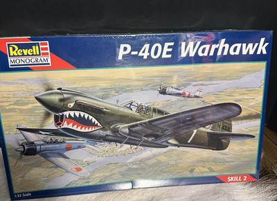 Revell-Monogram P-40E Warhawk 1/32 Scale #85-4664 Factory Sealed