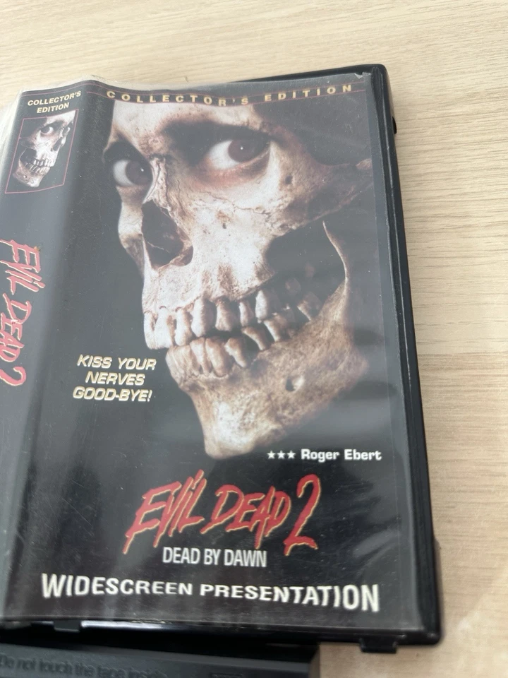 Evil Dead 2: Dead By Dawn - Clamshell Collector's Edition Widescreen VHS Tape - Image 2 of 4