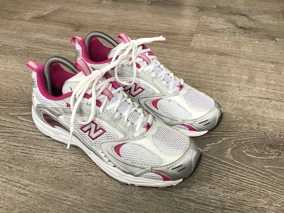 New Balance 411 CW411SJ 女式 9 D 码宽鞋运动鞋白色银色粉色 — 第 2/4 张图片