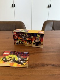 LEGO Space Blacktron 6832 Super Nova II Box, Instructions 1991
