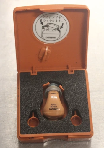 Vintage OMRON AK-04 Digital Hearing Aid Earmate