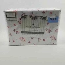 Wendy Bellissimo 6 Piece White Winter Berries Accent Pattern Full Sheet Set