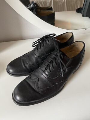 The Frye Company Men display picture 1