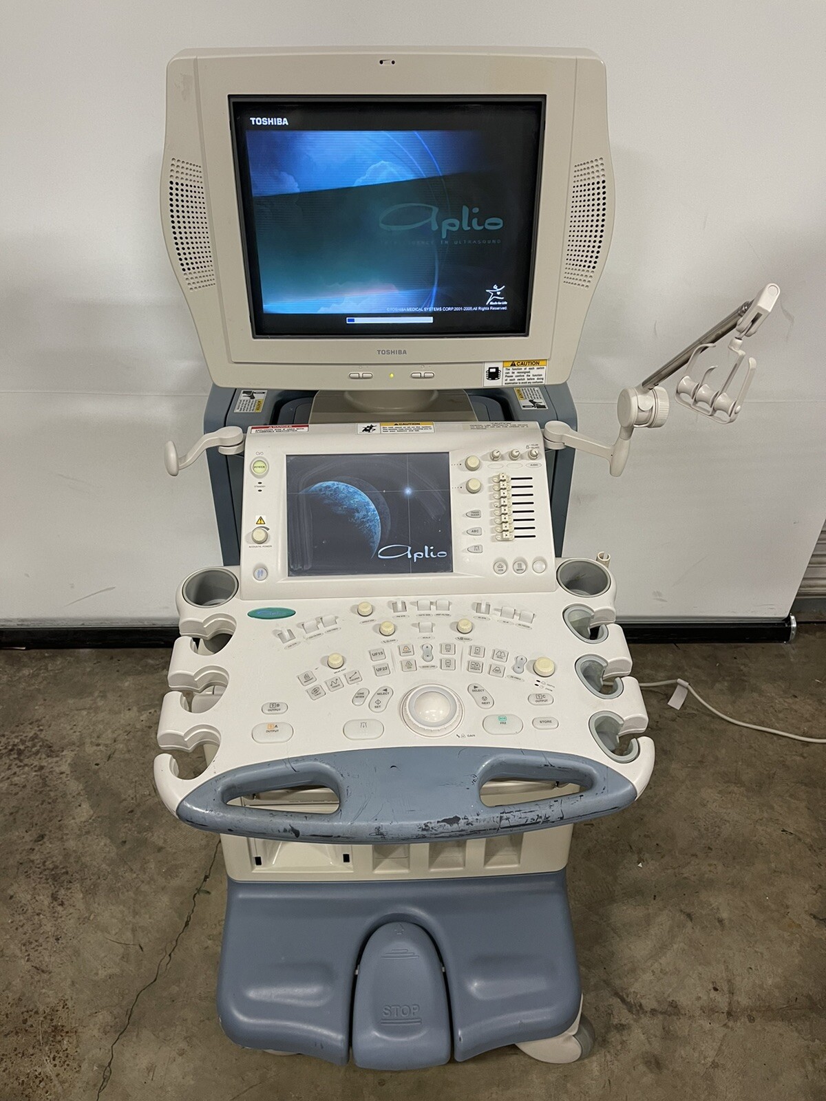 Toshiba aplio 80 Diagnostic Ultrasound System SSA-770A w/ Sony UP-D895 Printer