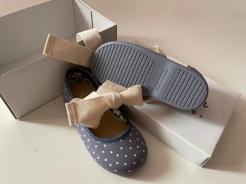 Doña carmen niña sale