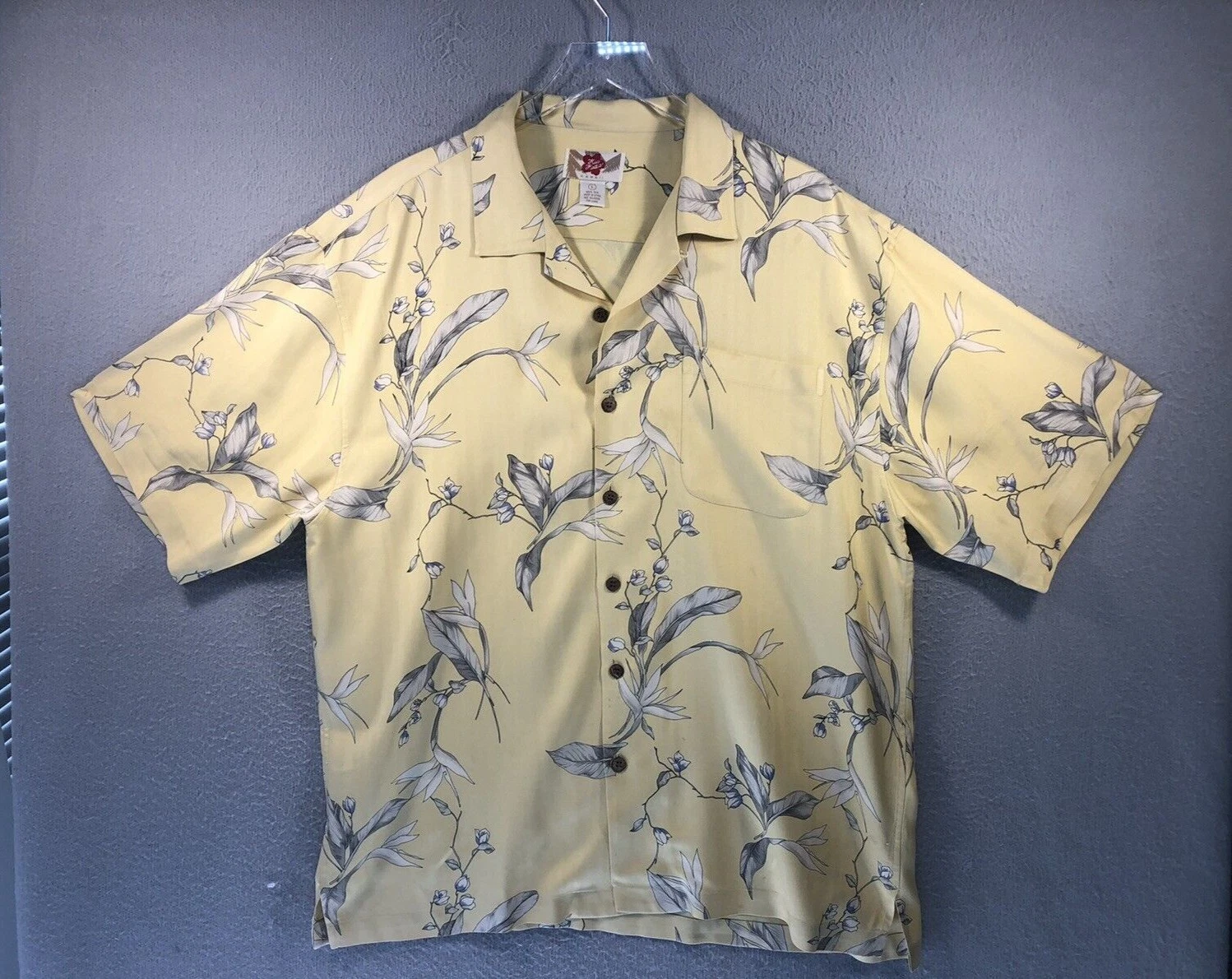 Hilo Hattie Tropical Hawaiian Buttondown S/S Shirt Large Yellow with Floral