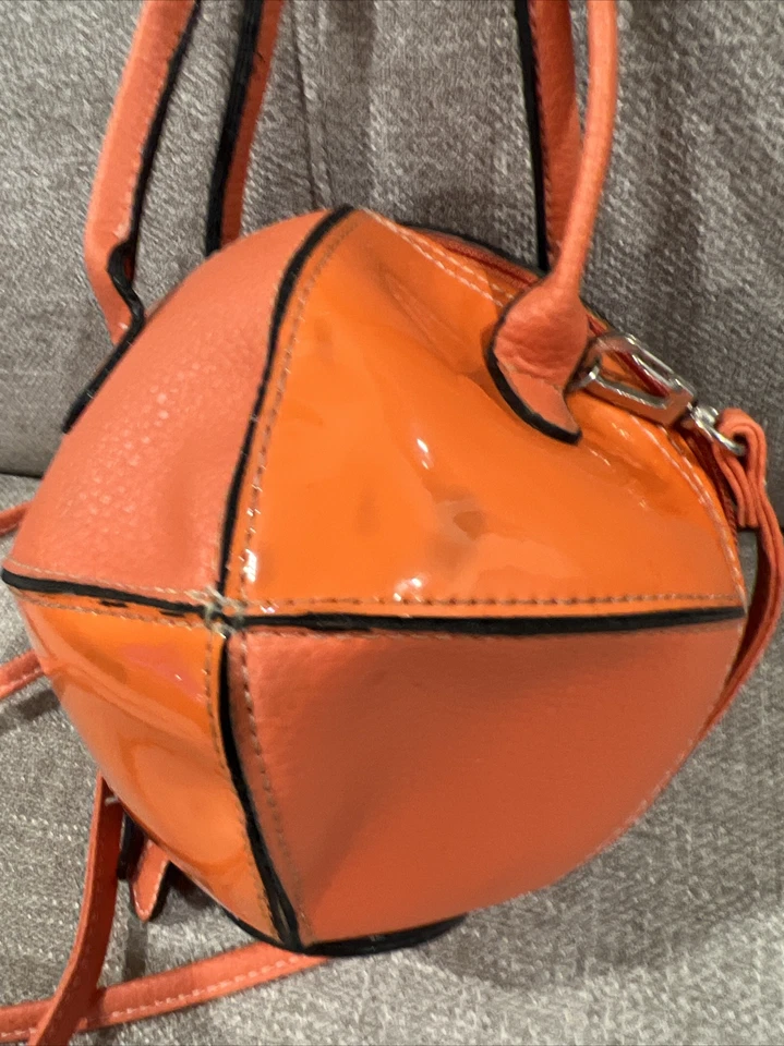Mini Cartera de Baloncesto Sondra Roberts Color Naranja Bolso en Bloque Foto 3 de 4