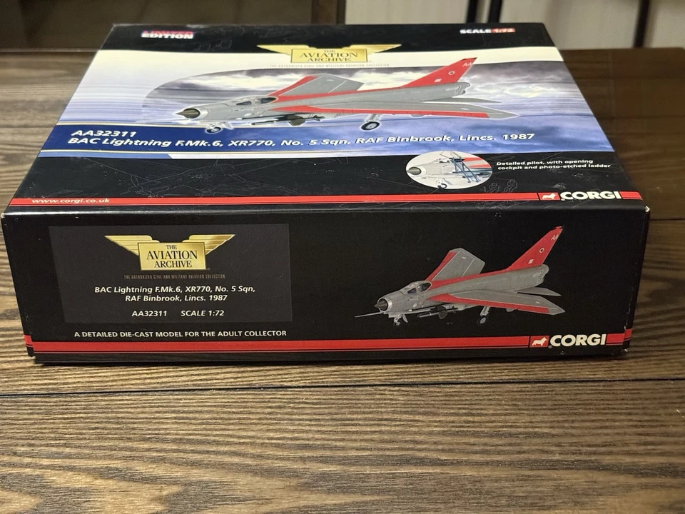 Corgi AA32311 1:72 Scale BAC Lightning F.Mk.6 'XR770' No. 5 Sqn RAF Binbrook - Image 4 of 4