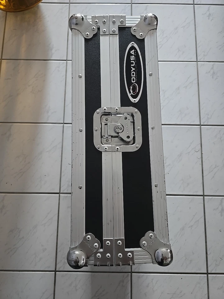 Estuche de carretera ODYUSA DJM-A9 Foto 2 de 4