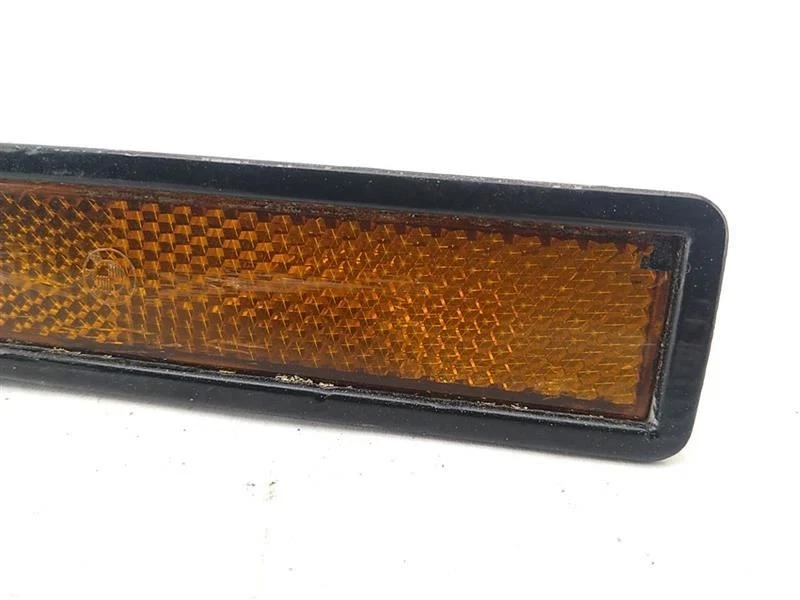 BMW 318i E30 Sedan Driver Left Side Marker Light Lamp Fits 1991 1992 - Image 3 of 4