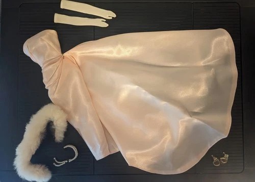 Barbie's Gorgeous Near Mint Pearl Choker & #983 “Enchanted Evening “All Vintage!