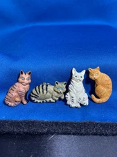 VINTAGE ARTISAN"CAT" BUTTON COVERS 4 MULTI COLORS