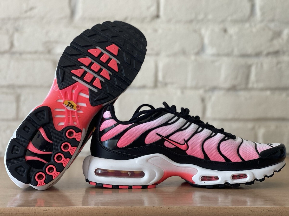 靴 Nike Women's Air Max Plus \