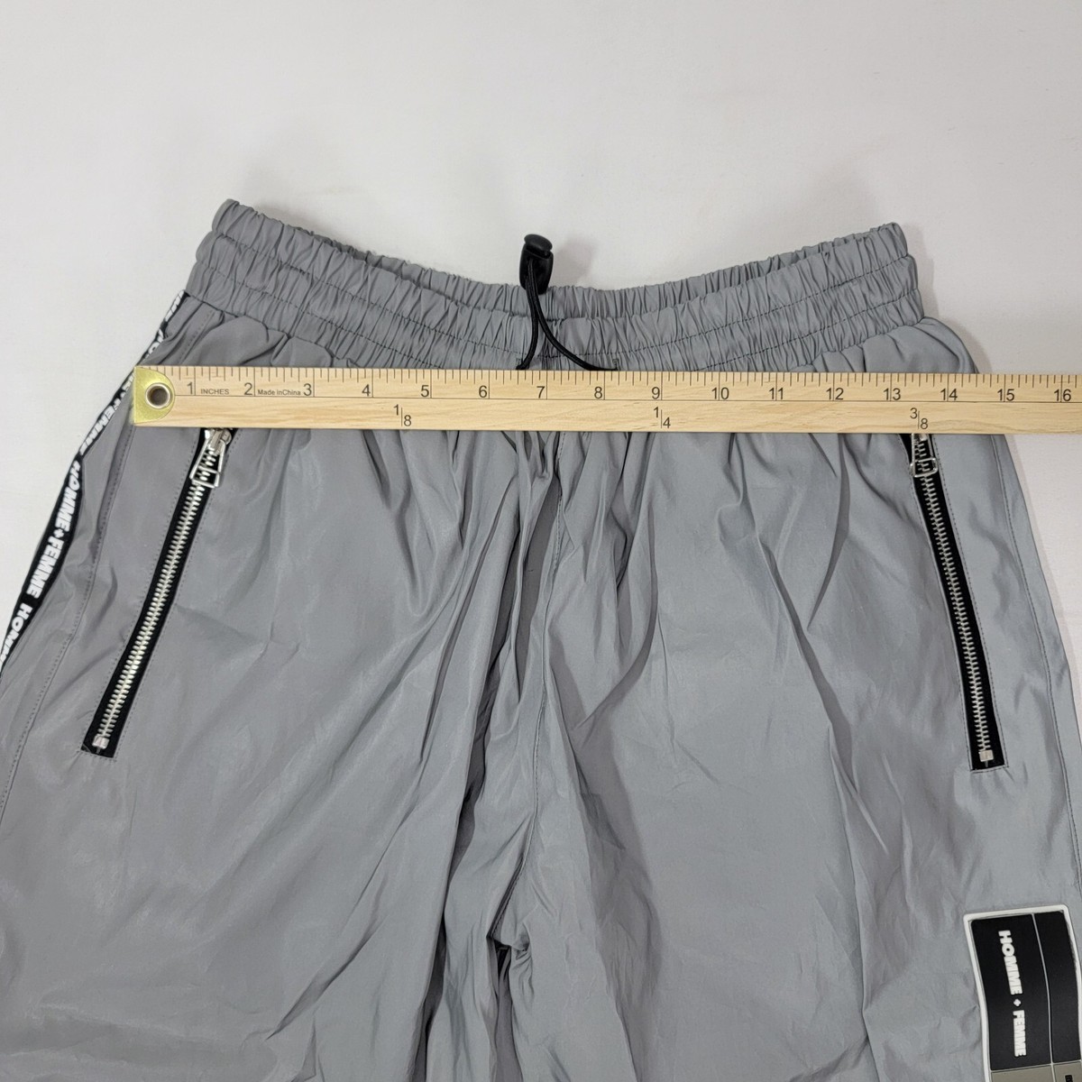 Homme Femme Reflective Gray FUTURE Shorts Size Small NEW Zip  