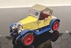 Vintage Dinky Toys # 476 1913 Morris Oxford Bull Nose with Driver Diecast car
