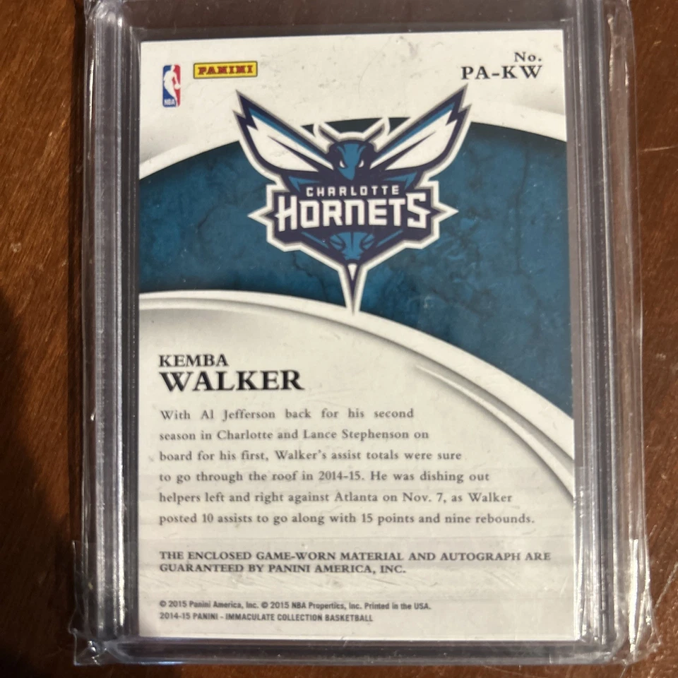 Kemba Walker Panini Immaculate Auto /75 - Imagem 4 de 4
