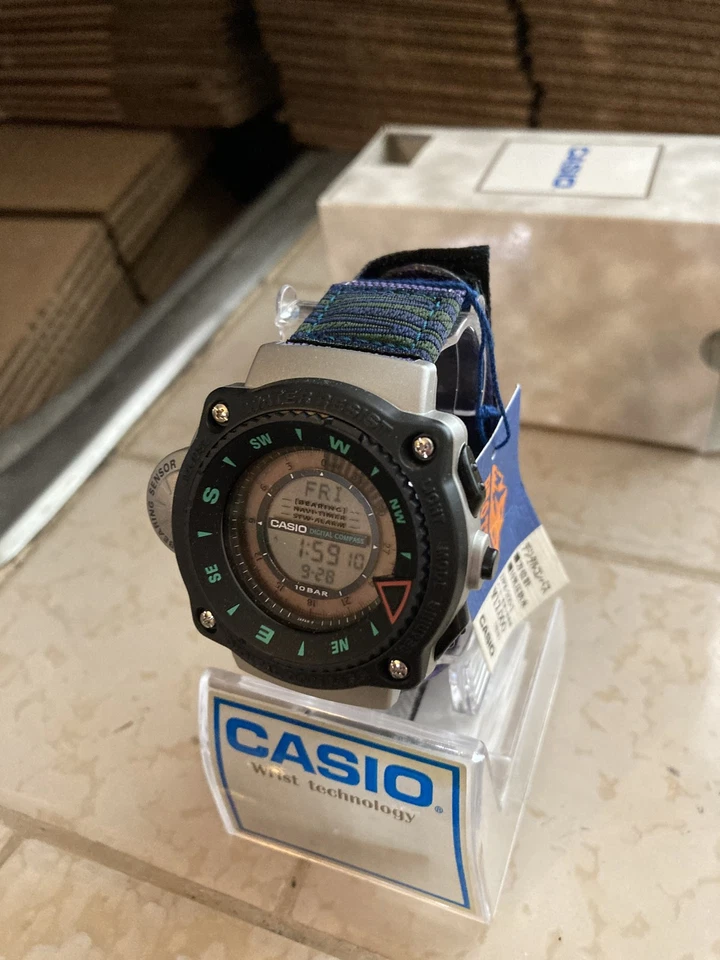 Relógio Casio Vintage Protrek DPX-200-1 Masculino Bússola Digital - Imagem 3 de 4