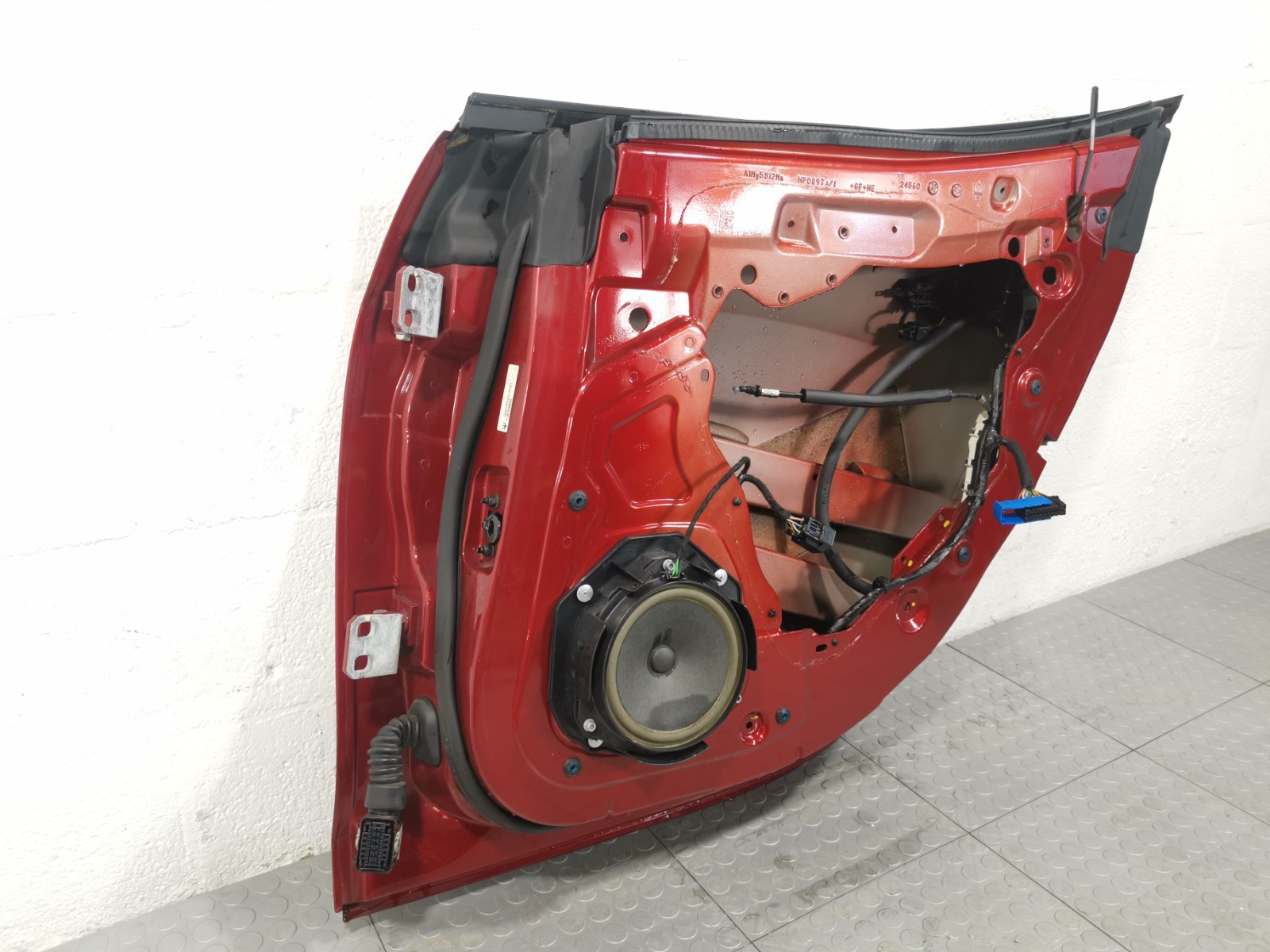 Maserati Ghibli S AWD 3.0 2014 V6 Rear Right Door Shell Red Color 670008304 OEM