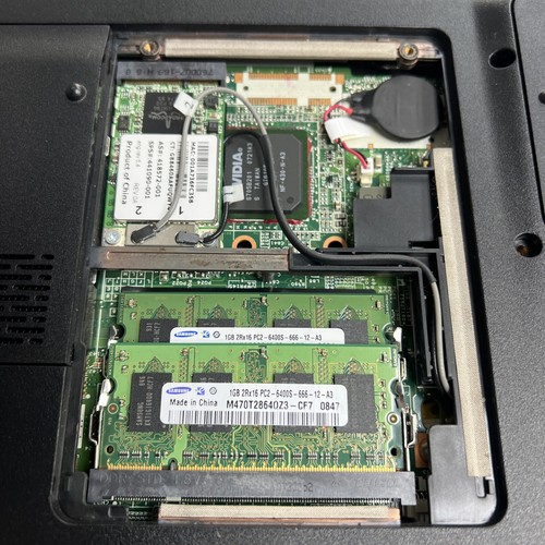 HP Pavilion dv9000 Laptop for Spares or Repair (READ DESCRIPTION) - Picture 5 of 5