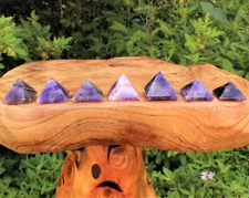 Amethyst Pyramid 1" - 1.25" (25-30 mm Natural Gemstone Pyramid Crystal Healing)