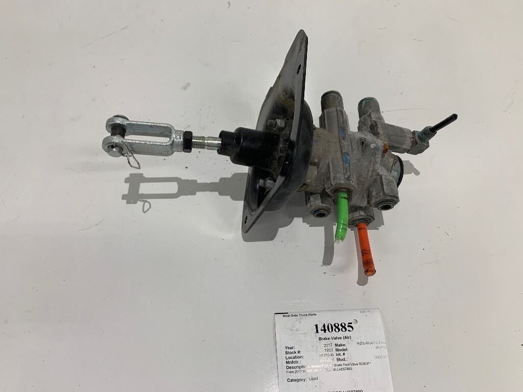 International Bendix E-8P Air Brake Foot Valve 5006961 From 2017