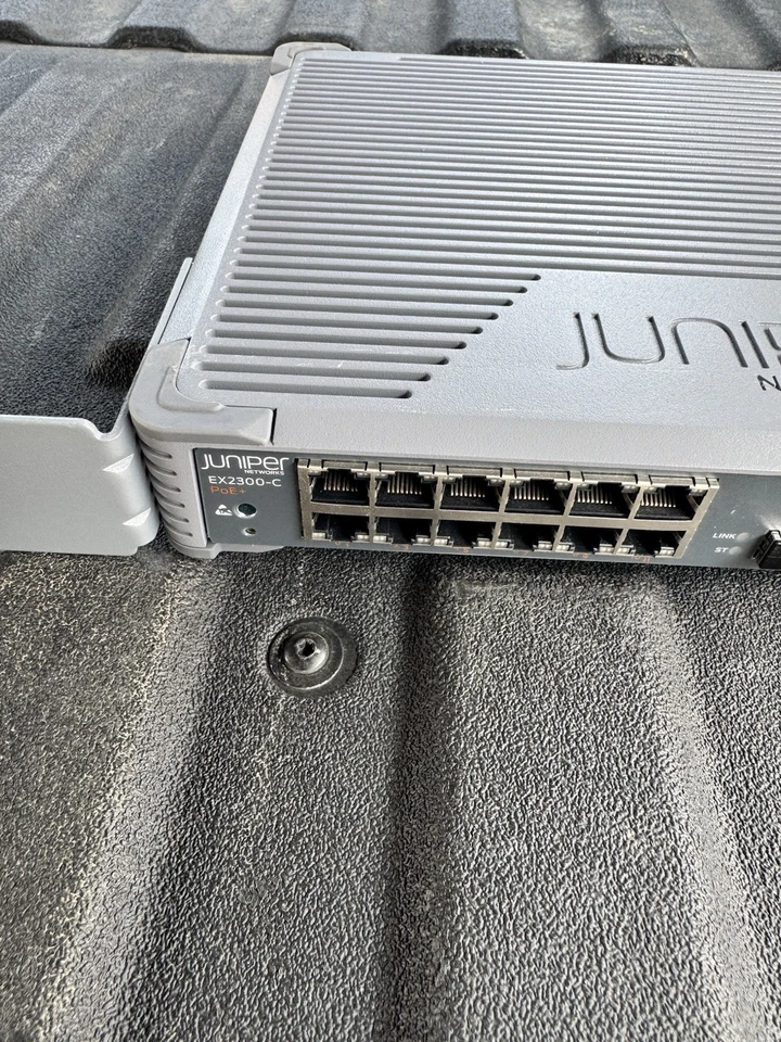 Juniper EX2300-C-12P 12 Port Ethernet Switch - Image 2 of 4
