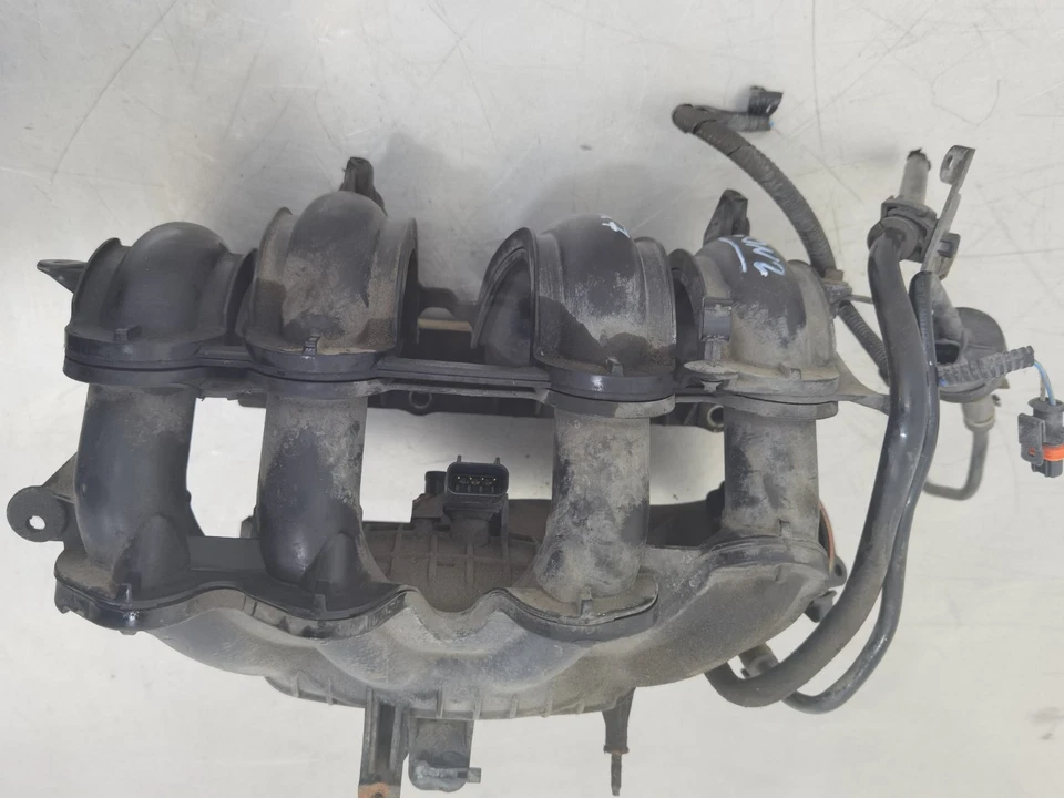 FORD FIESTA MK7 2015 INTAKE MANIFOLD PETROL 8A6G9424A - Изображение 2 из 4