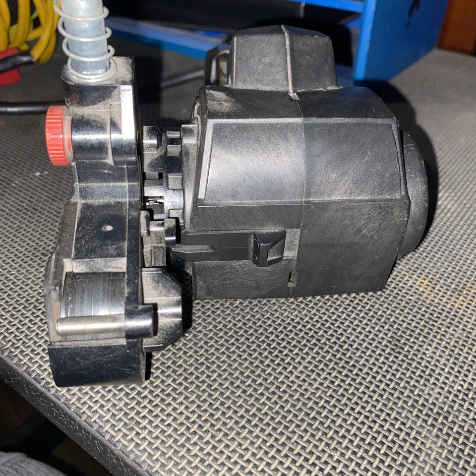 Afilador de cuchillos y herramientas de trabajo usado Foto 2 de 4