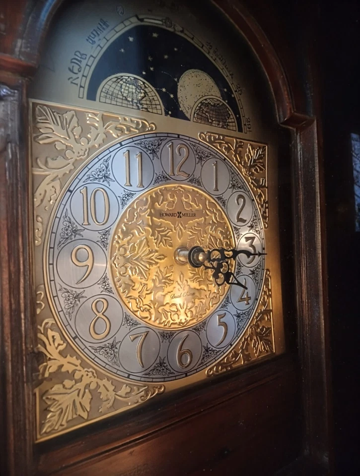 Howard Miller - Image 2 of 4