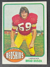 VINTAGE 1976 Topps football BRAD DUSEK # 31 -▶ROOKIE CARD◀– NM