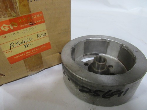 SUZUKI FLYWHEEL ROTOR ASSEMBLY 1970-1975 TS90 TC90 TS100 TC100 NIPPON DENSO - Picture 2 of 2