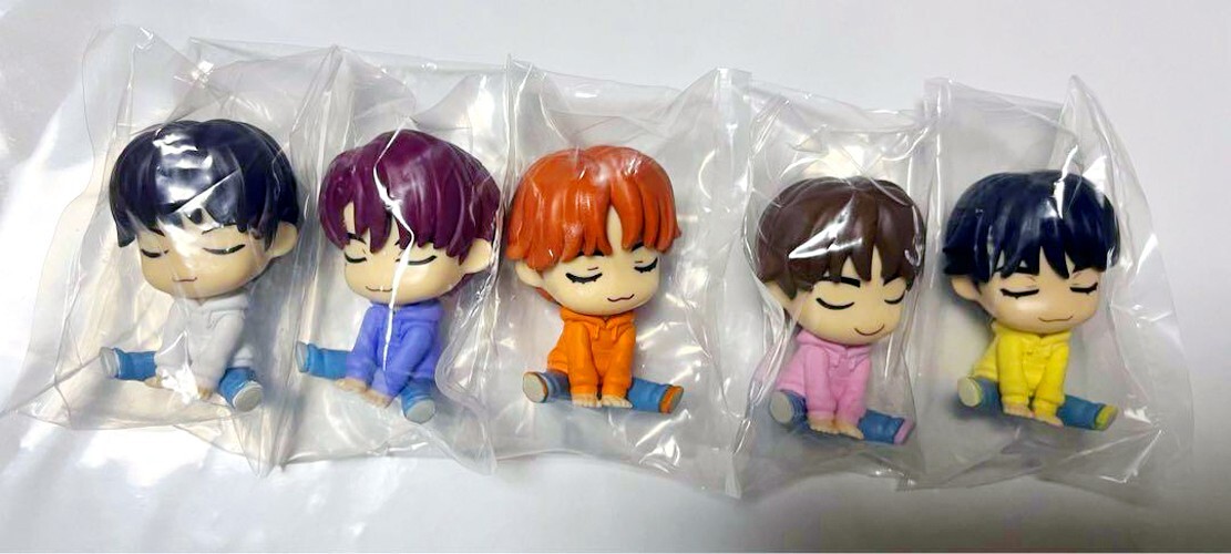 TXT Shoulder Drop Figure Collection KATA ZUN CROWN ver. Limited
